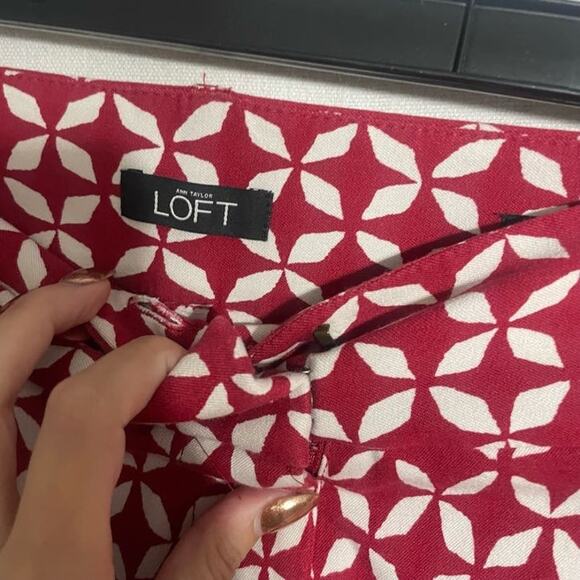 Ann Taylor LOFT Julie Fit Skinny Ankle Pants Printed Red - Size 8 - Picture 4 of 9